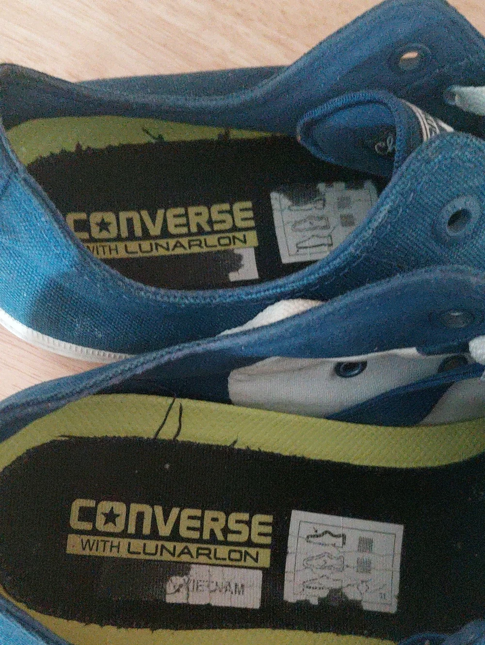 Blue Converse Low-Top Men's Sneakers Size 10 - Picture 5 of 6